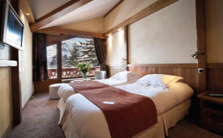 Les Sherpas Hotel, Courchevel, Twin Bedroom